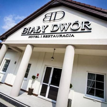 Bialy Dwor Bed and Breakfast Rychwal Exteriör bild